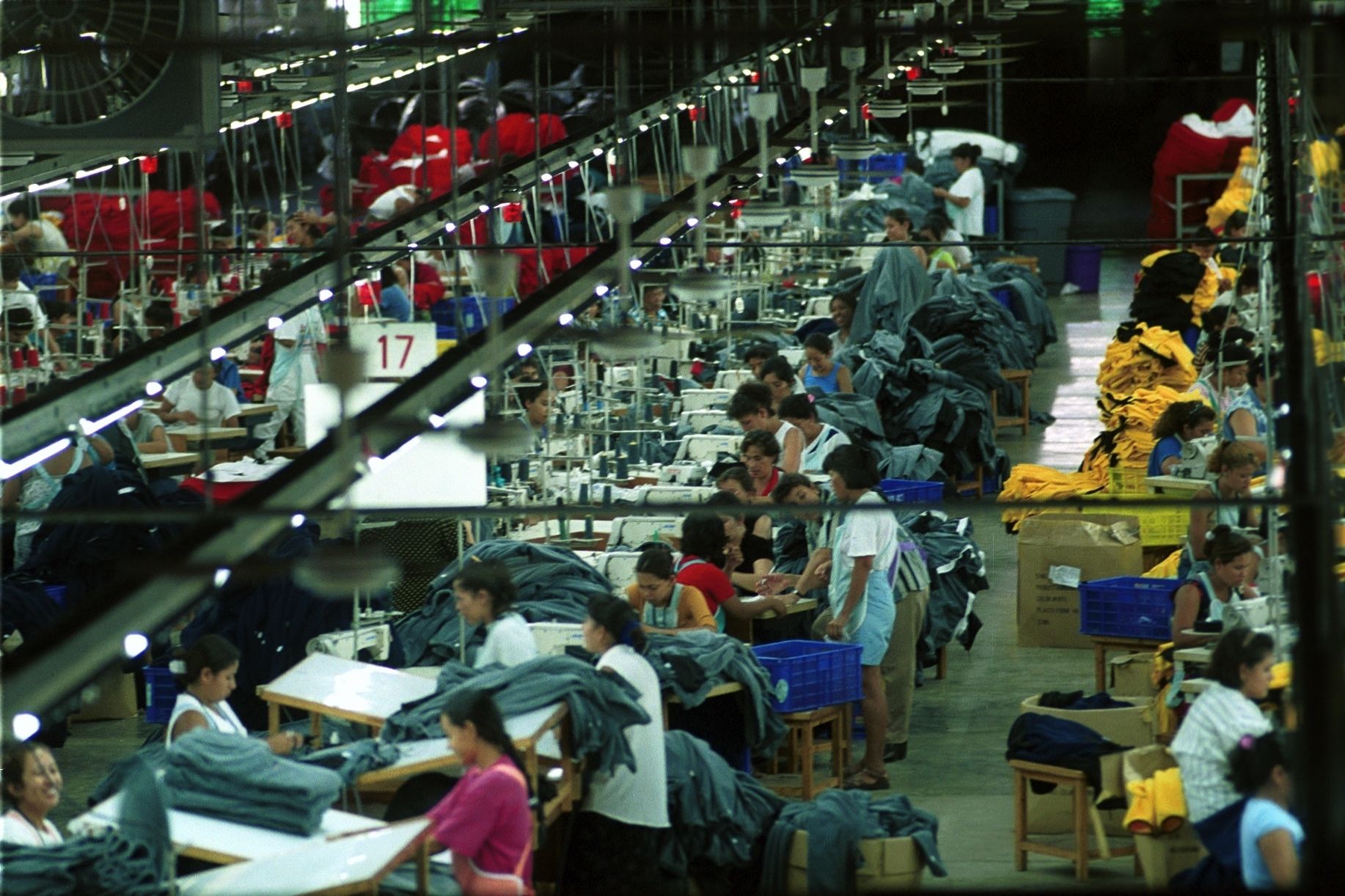 Frauen in der Textilproduktion: gestern und heute – im Saarland und weltweit